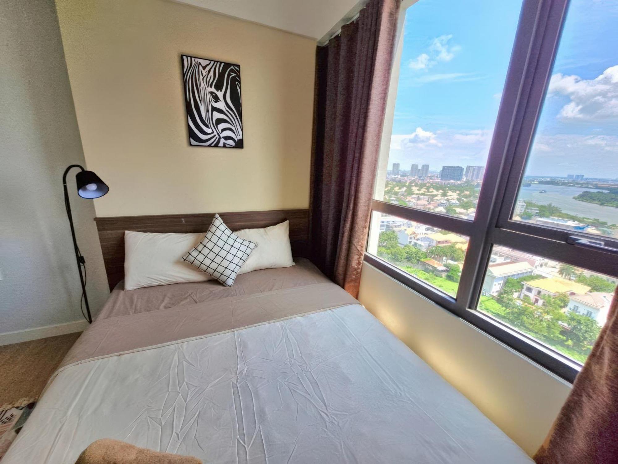Rainbow Sky Center Tsn Airport Apartment